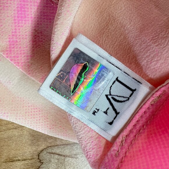Diane Von Furstenberg Neon Spray Tie Dye 100% Silk Blouse Pink Peach Size 4 - Picture 11 of 14